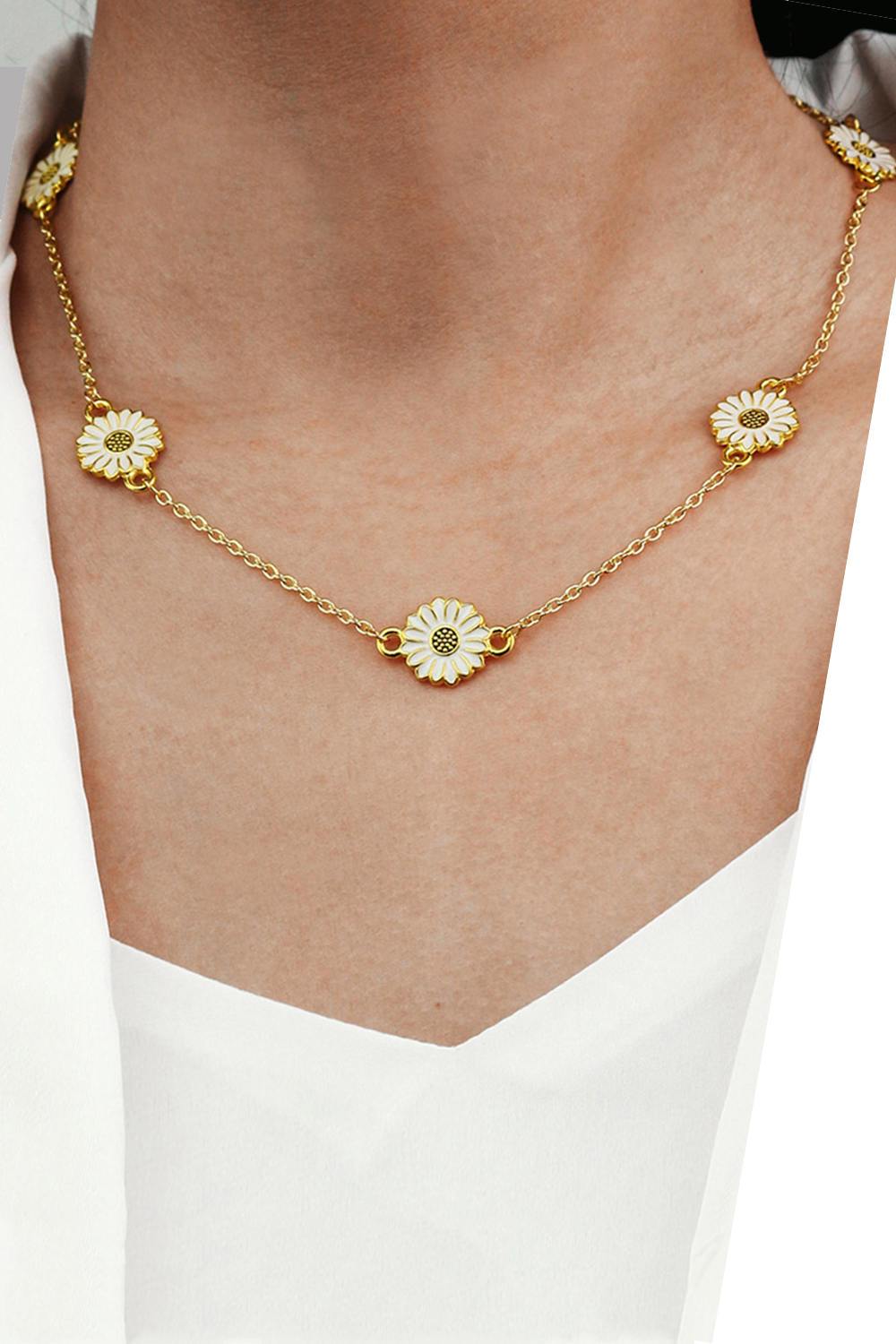 Women Delicate Fashion Daisy Choker Necklace 