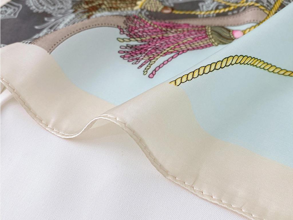 Women Chain Print Satin Square Scarf